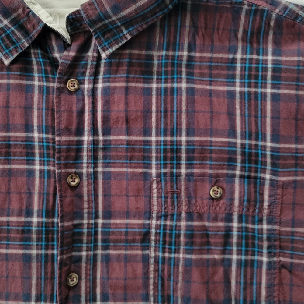 Mossimo Men's XXL plaid button down - Picture 3 of 3